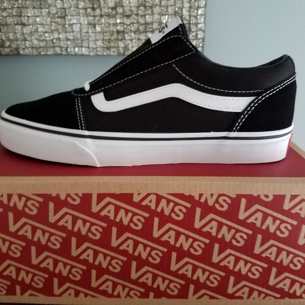 NEW Vans Men's Ward Black Suede White Sz 8.5
